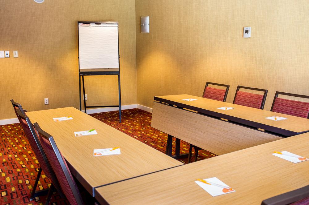 Courtyard By Marriott Fort Collins Buitenkant foto