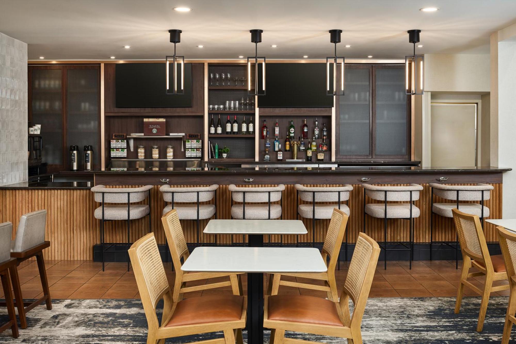 Courtyard By Marriott Fort Collins Buitenkant foto