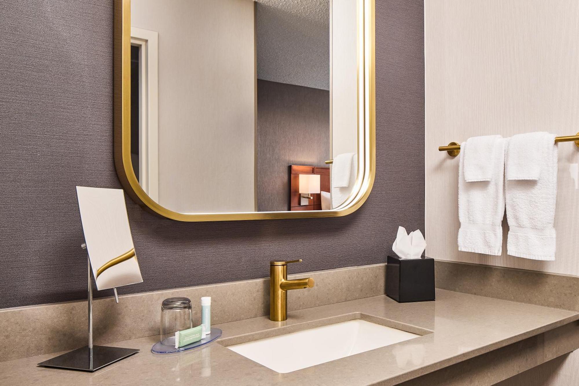 Courtyard By Marriott Fort Collins Buitenkant foto