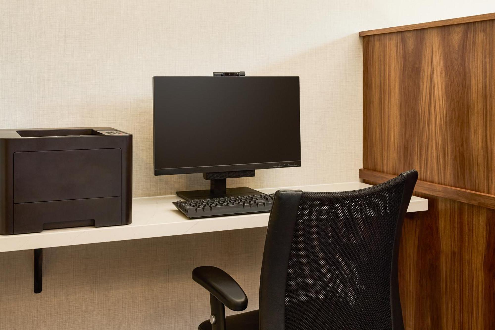 Courtyard By Marriott Fort Collins Buitenkant foto