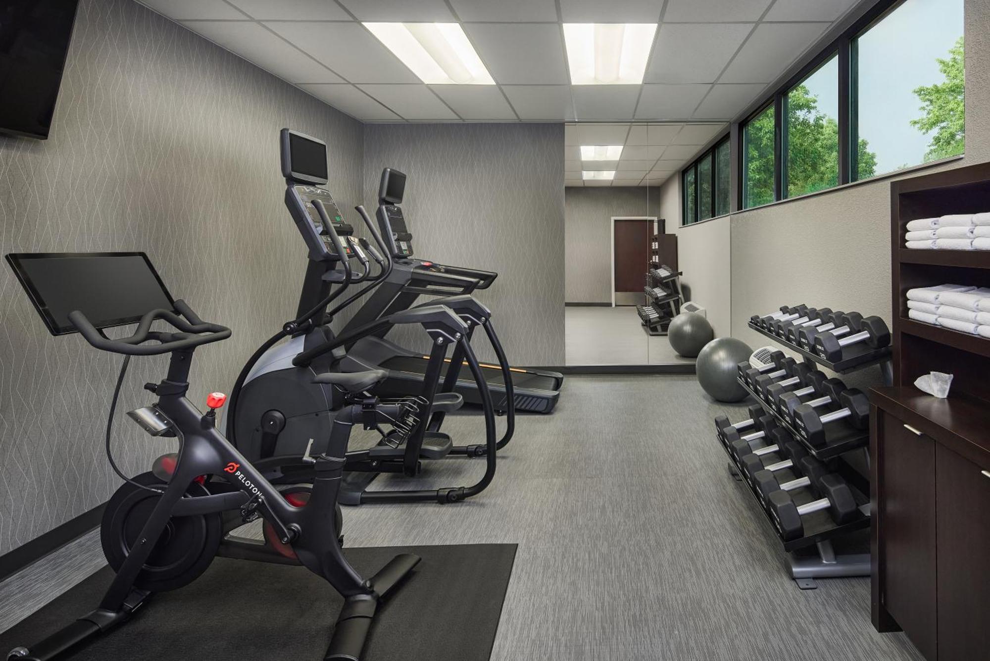 Courtyard By Marriott Fort Collins Buitenkant foto