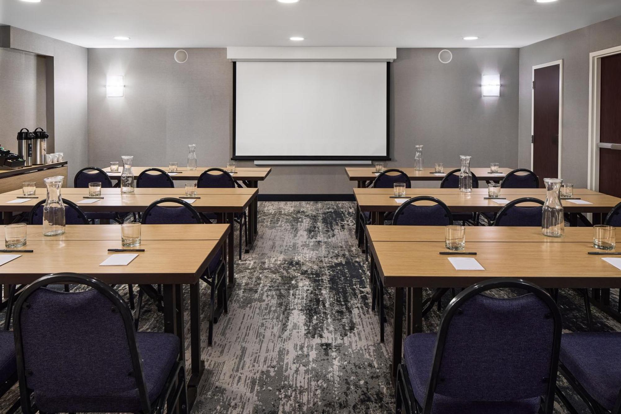 Courtyard By Marriott Fort Collins Buitenkant foto