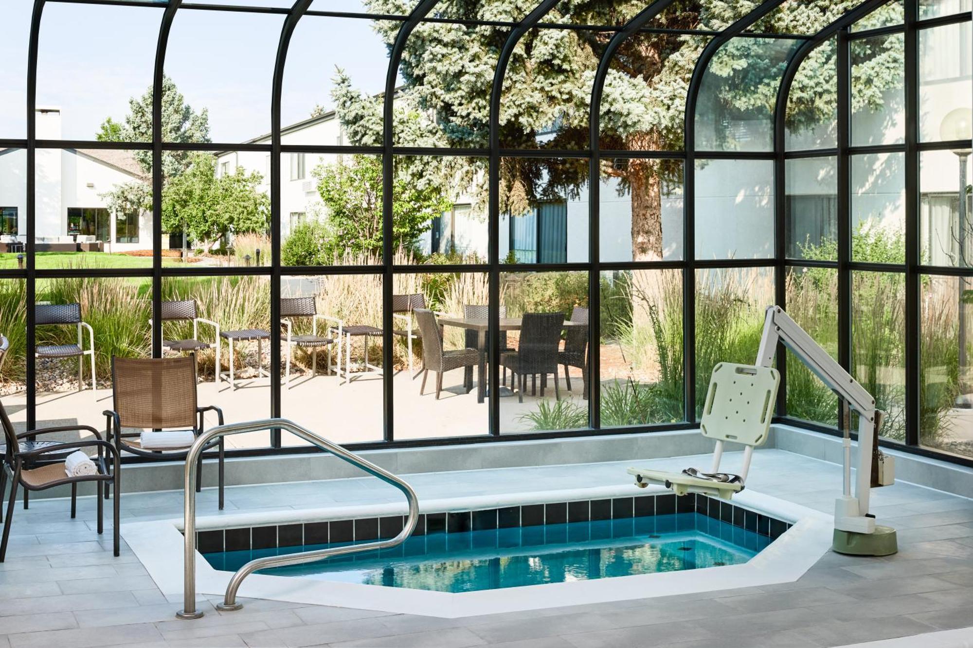 Courtyard By Marriott Fort Collins Buitenkant foto