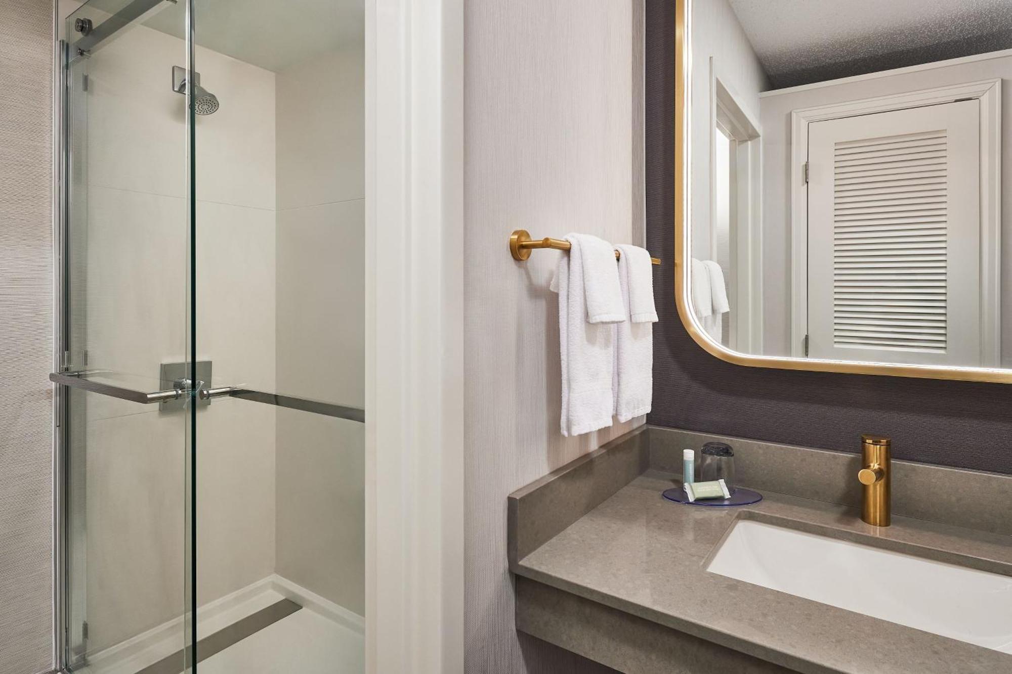 Courtyard By Marriott Fort Collins Buitenkant foto