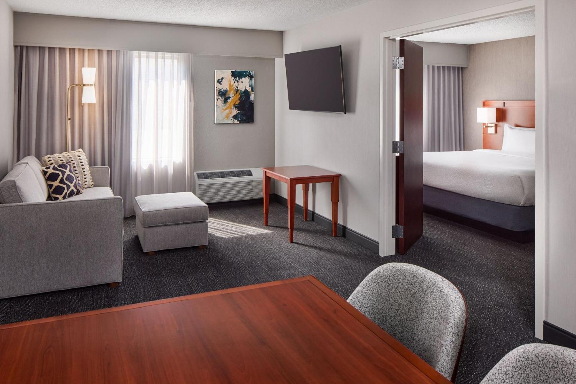 Courtyard By Marriott Fort Collins Buitenkant foto