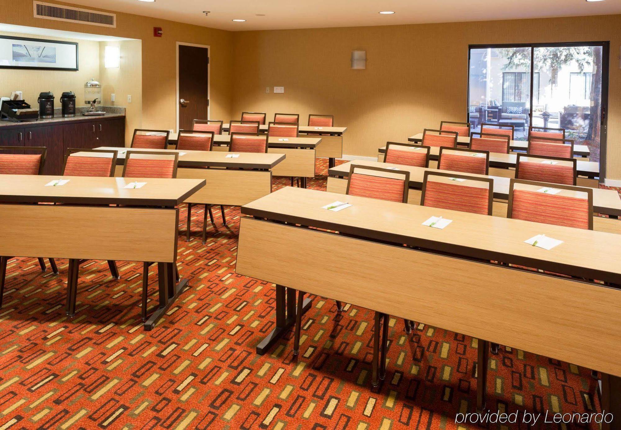 Courtyard By Marriott Fort Collins Buitenkant foto