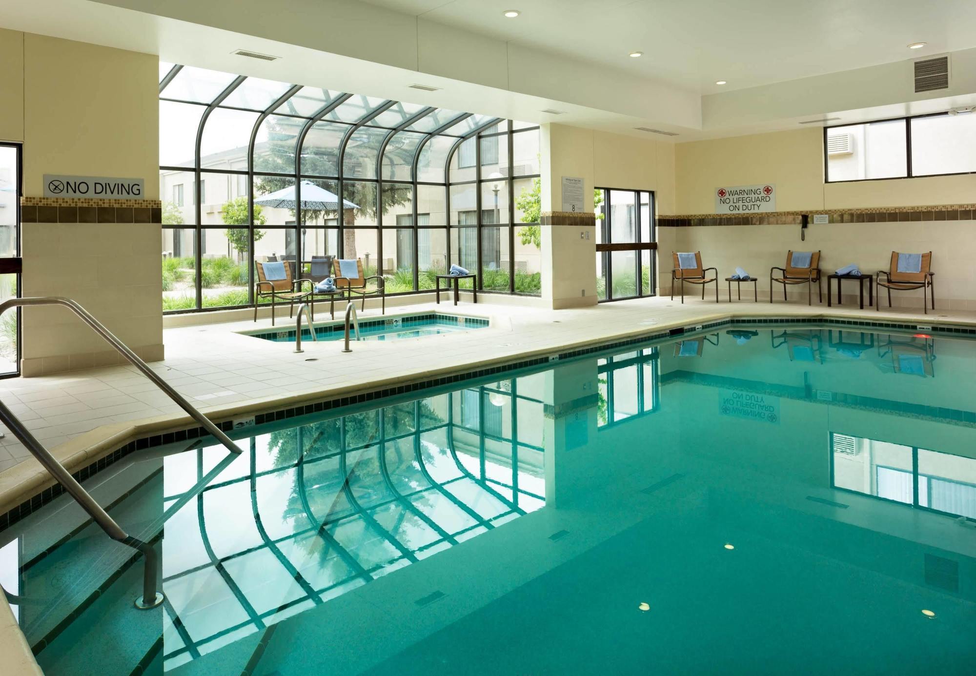 Courtyard By Marriott Fort Collins Buitenkant foto